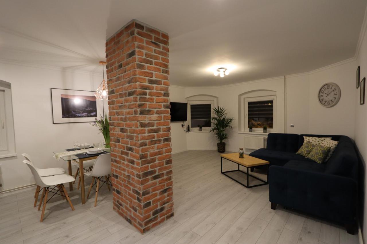 Apartament Przy Skwerku Apartment Szklarska Poręba Exterior foto
